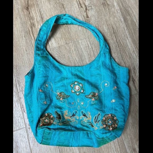 🆕🎁Gold embellished silk-like bright turquoise shoulder purse-vintage-like new - Picture 16 of 16